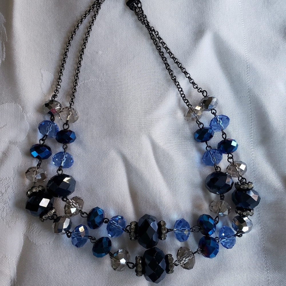 Trifari necklace vintage jewelry crown Trifari